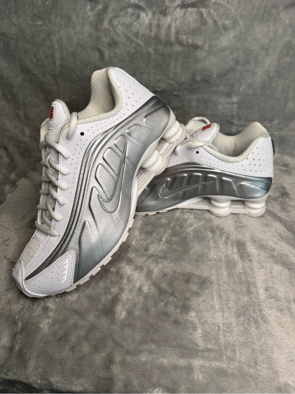 New Without Box 🦢 Women’s Nike Shox - Size 8.5